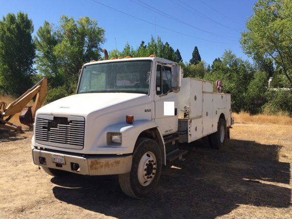 1997 Freightliner FL70 Service Truck