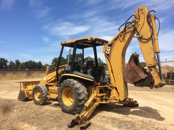 2003 CAT 420D Backhoe