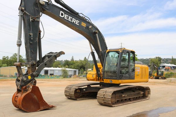 2012_DEERE_200D_EXCAVATOR_FOR_SALE