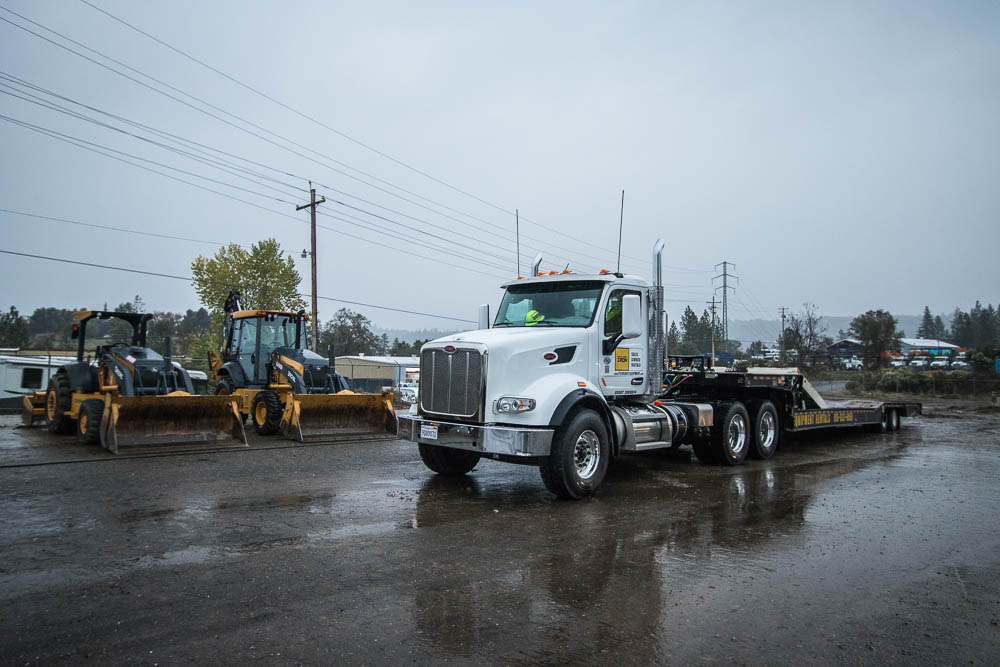 Backhoe Equipment Rentals (Open Cabs & Closed Cabs)