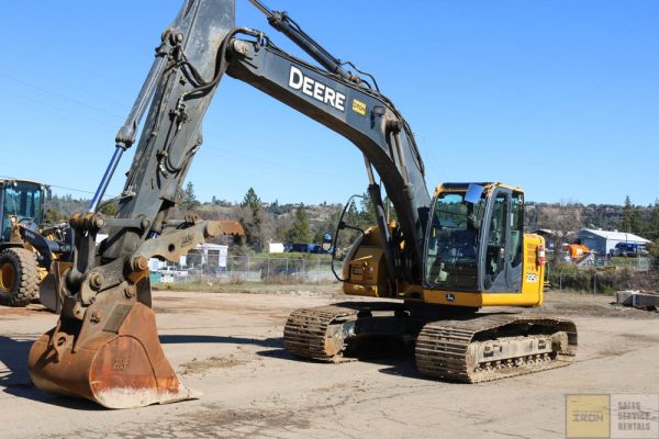 2012_DEERE_225D_EXCAVATOR_FOR SALE