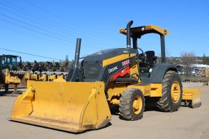 DEERE_210L_SKIP_LOADER
