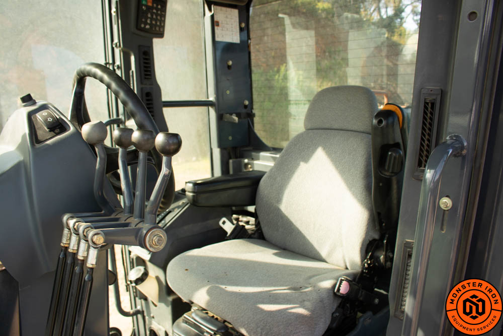 2010_DEERE__670G_28 (1 of 1)